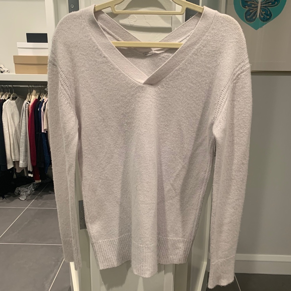 DEREK LAM 10 CROSBY CASHMERE V NECK